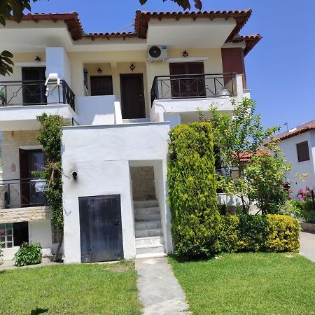 Beach Front Apartment In Pefkochori Ngoại thất bức ảnh