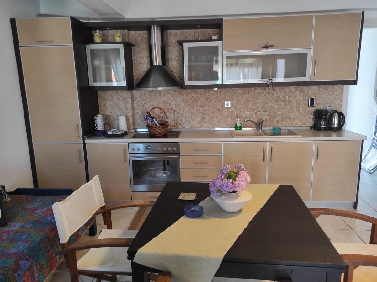 Beach Front Apartment In Pefkochori Ngoại thất bức ảnh