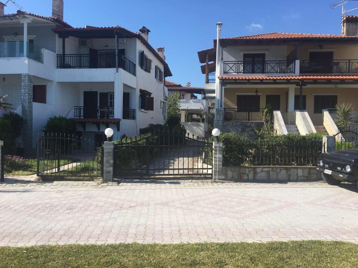Beach Front Apartment In Pefkochori Ngoại thất bức ảnh
