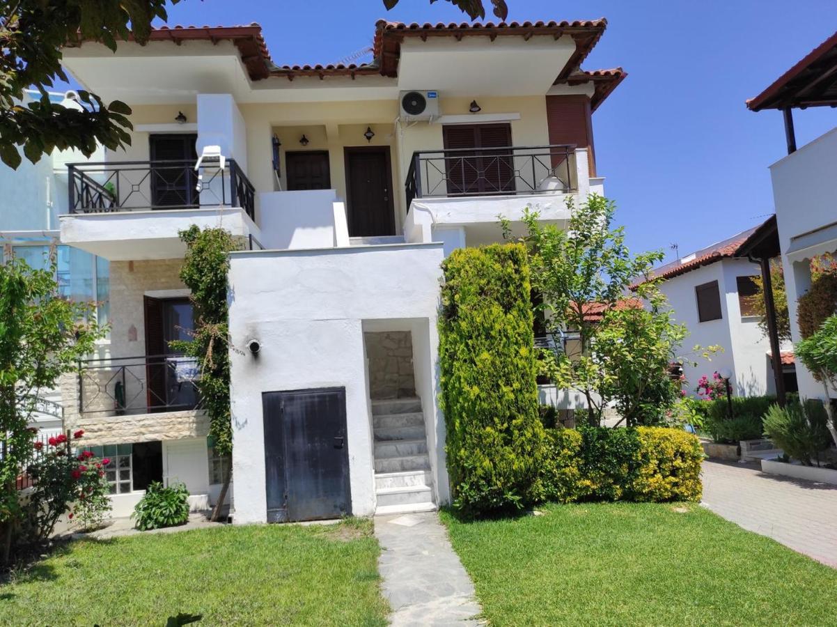 Beach Front Apartment In Pefkochori Ngoại thất bức ảnh