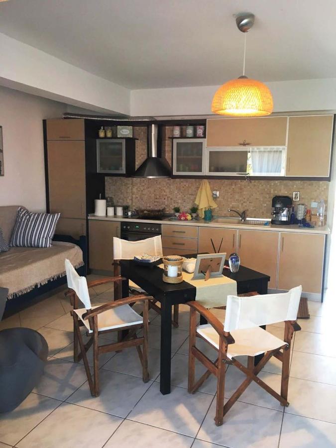 Beach Front Apartment In Pefkochori Ngoại thất bức ảnh